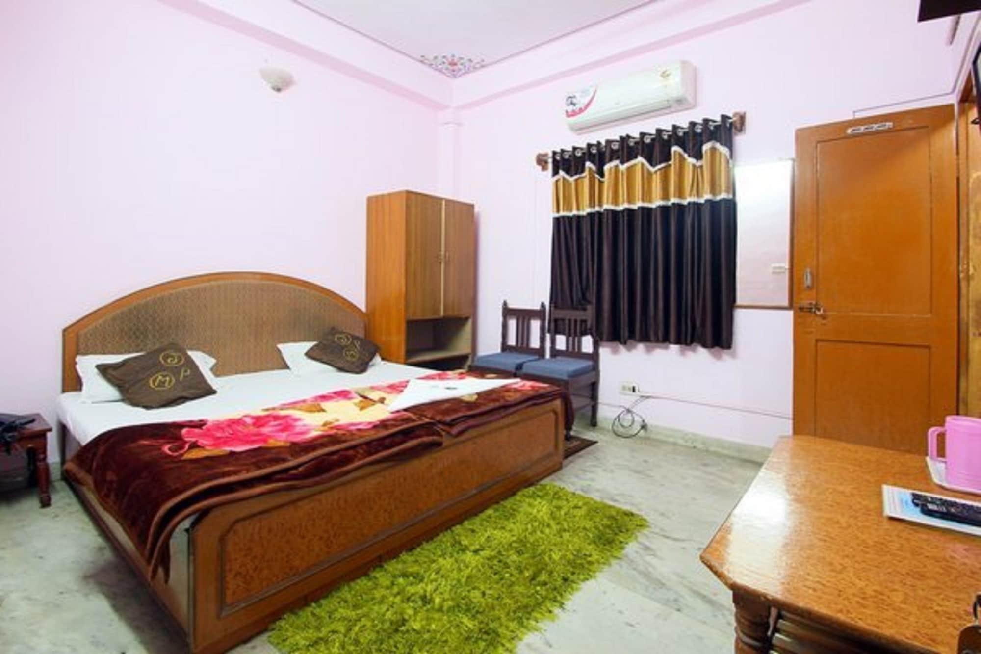 Super Oyo Flagship 72253 Jai Maa Palace Hotel Джапур Экстерьер фото